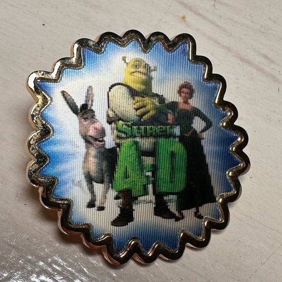 Shrek 4D Collectible Pin - 2004 - Picture 1 of 2